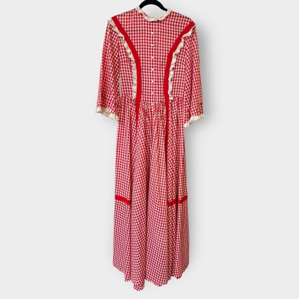 Vintage 1970’s Gingham Red & White, Flare Sleeve, Lace, Fit & Flare Maxi Dress - Picture 6 of 8